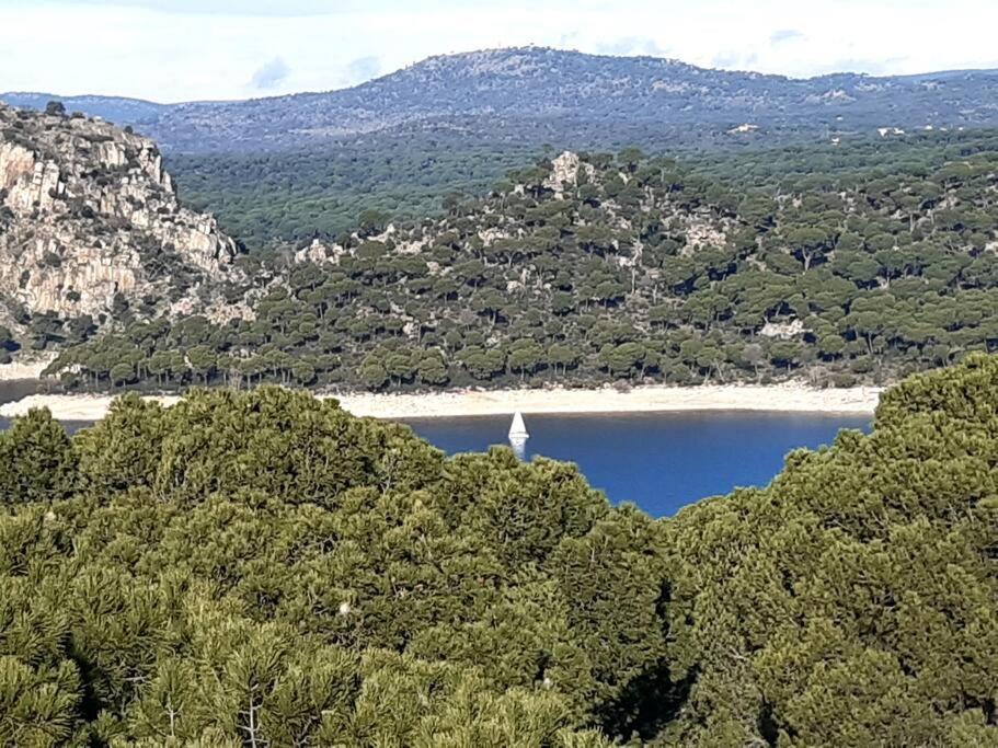 Acogedor Apartamento Con Bellas Vistas Al Embalse San Martín de Valdeiglesias Exteriör bild
